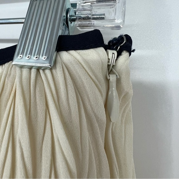 See U Soon Colorblock Skirt - Picture 3 of 6